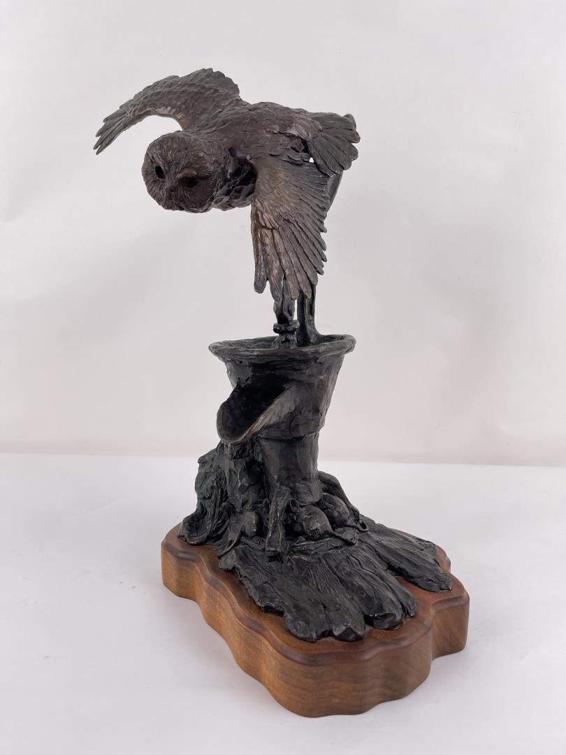 Joe Halko Owl in Flight Montana Bronze (1 of 11)