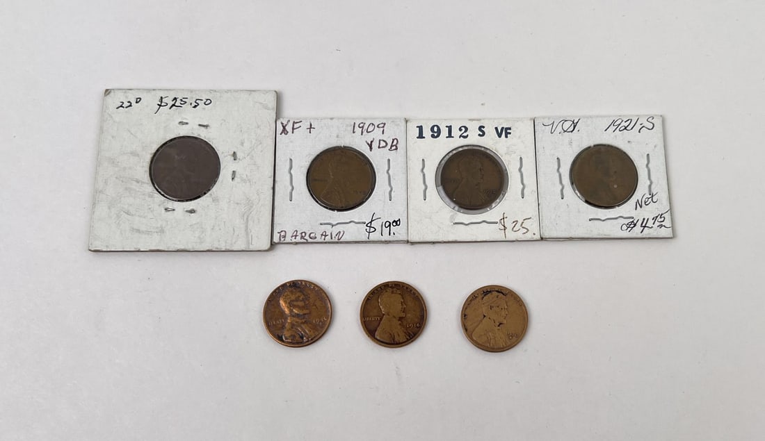 Collection of Wheat Cent Pennies: 1922 D, 1909 VDB, 1912 S, 1921 S and more.