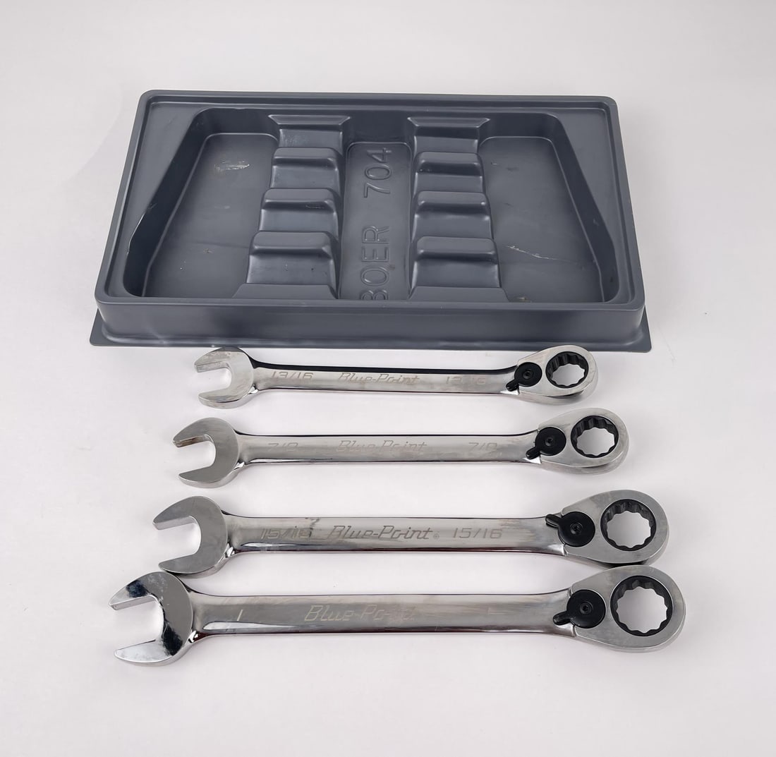 Blue Point Reversible Ratchet Wrench Set: Nice set. Lightly used.