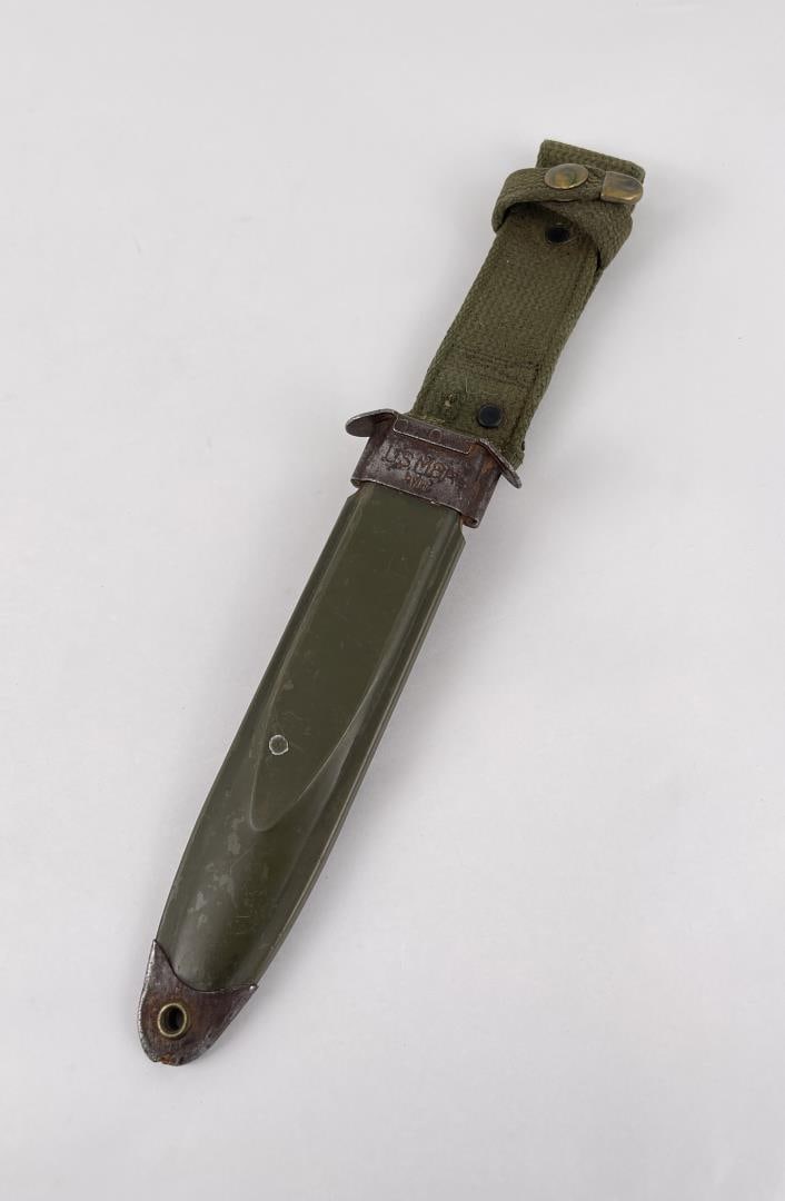 US M8A1 Bayonet Scabbard: Nice original scabbard.