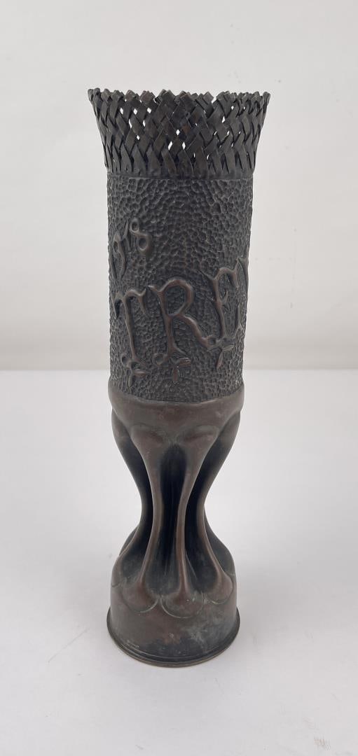 WW1 WWI 75mm Trench Art Shell: Woven rim. 13' tall 3 1/2 diameter base.