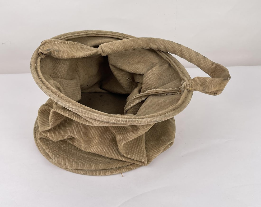 WWI WW1 US Cavalry Water Bucket: 1918 dated.
