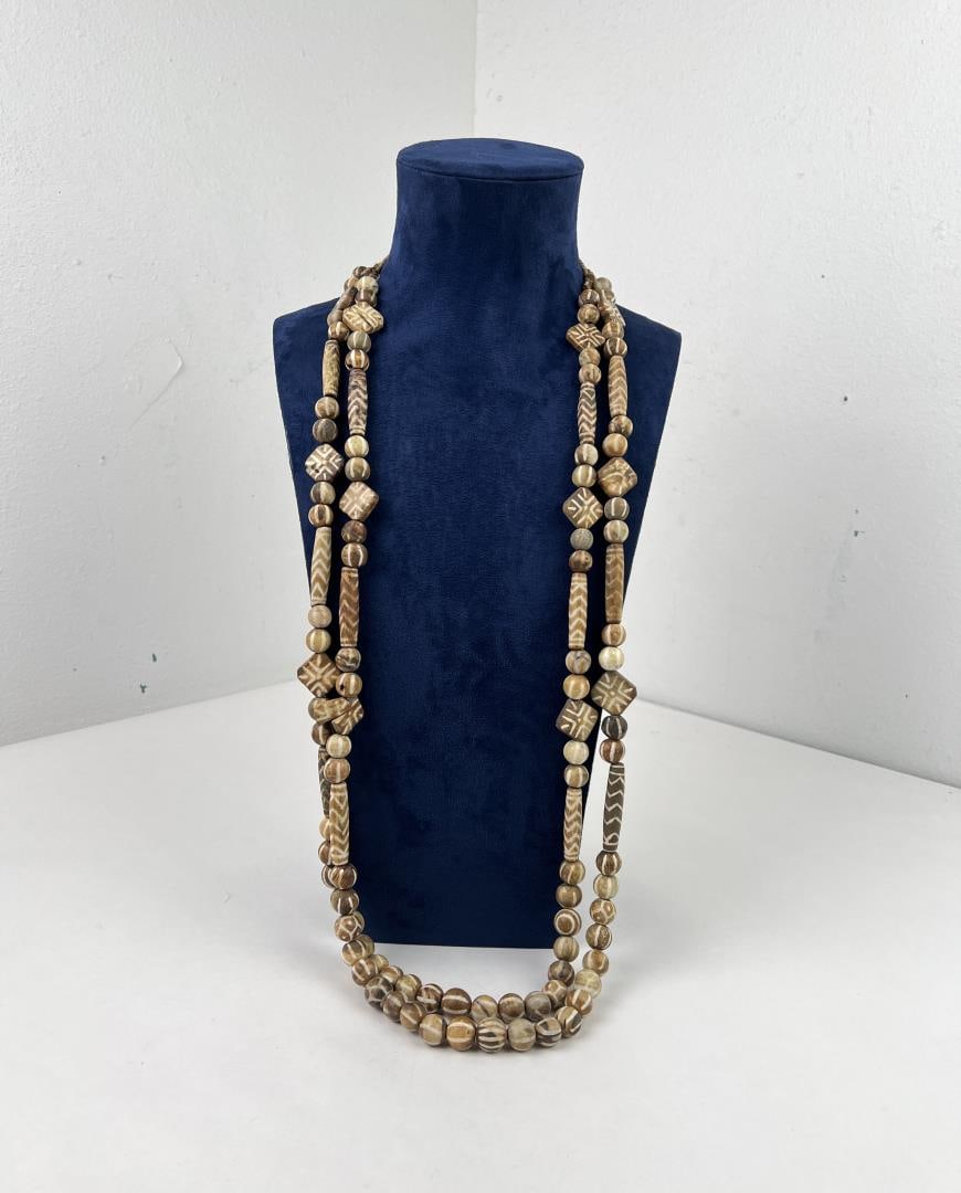 Native American Indian Trade Bead Necklace (1 of 3)
