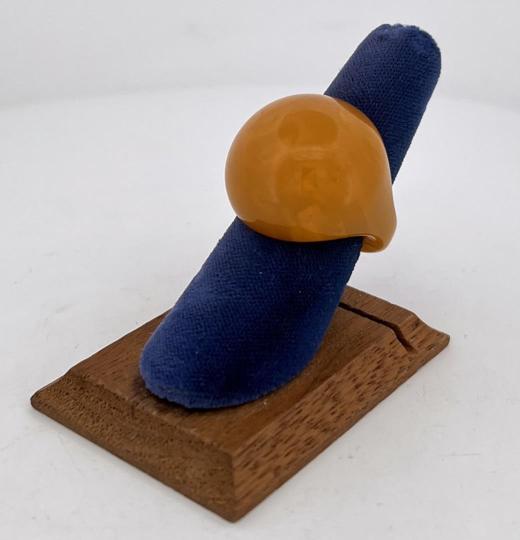 Antique Butterscotch Bakelite Dome Ring: Size 6.