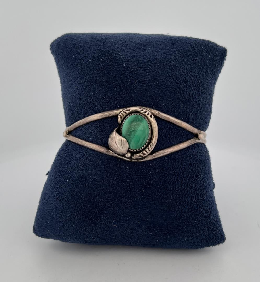 Navajo Sterling Silver Malachite Bracelet: Outside diameter 2 1/4"