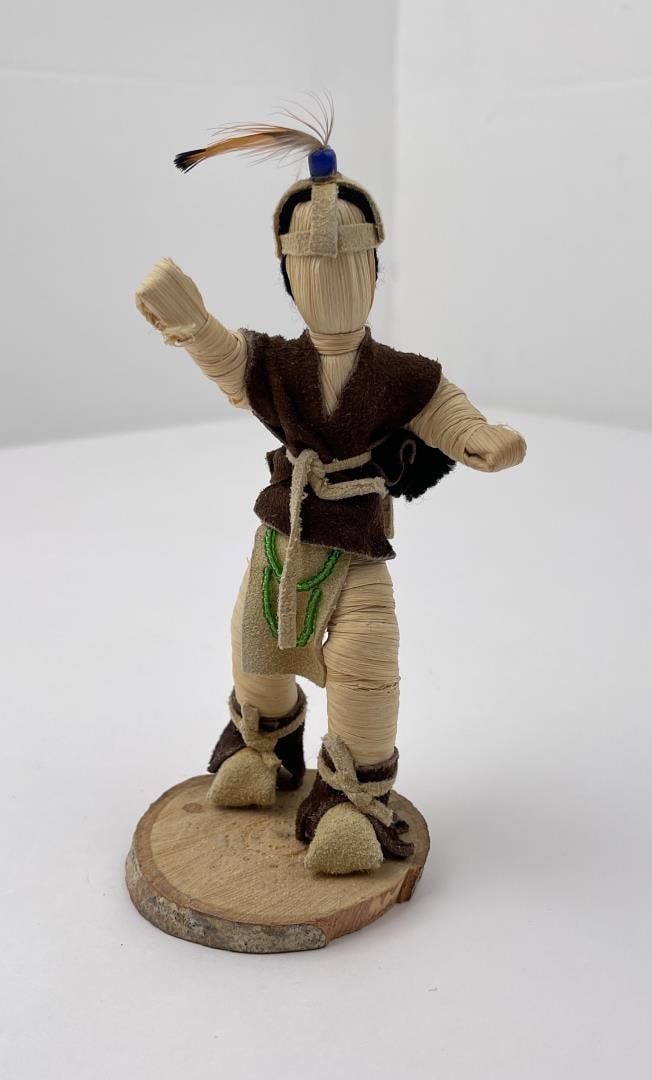 Seneca Native American Indian Cornhusk Doll: 6 1/2" tall. Sold as-is.