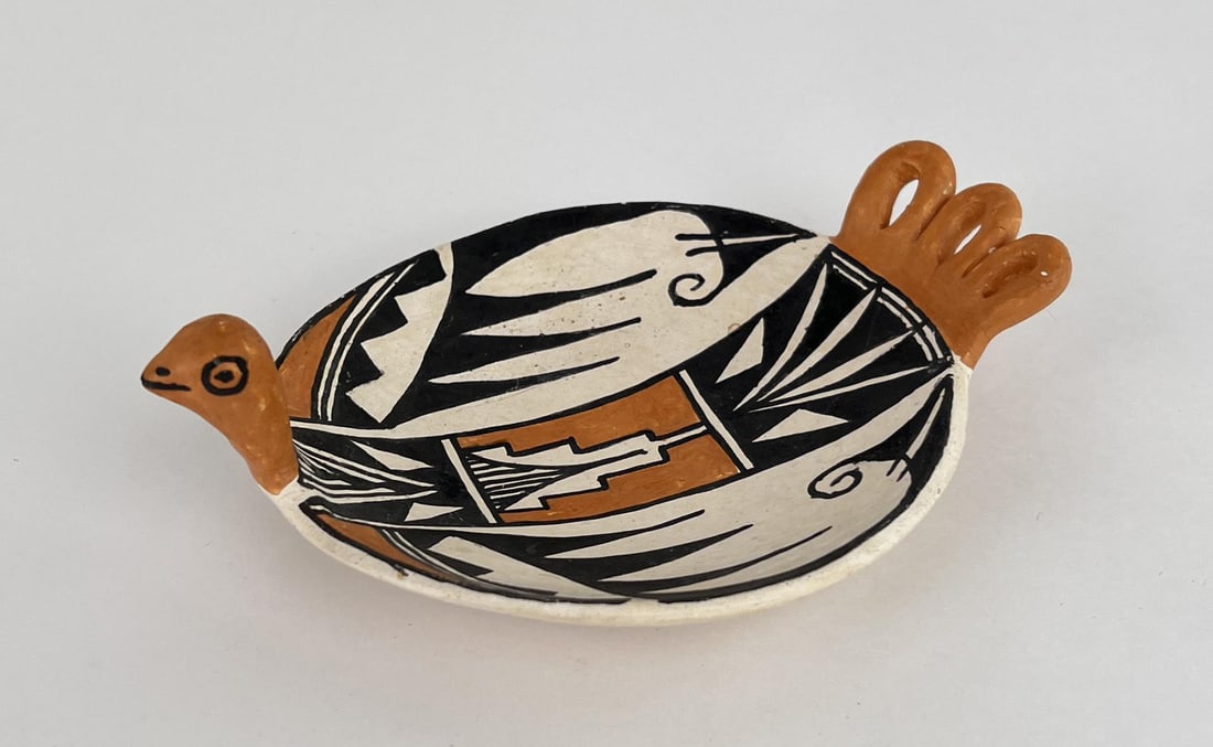 C. Lowden Acoma Pueblo Indian Pot Bird Dish: 5" long, 4 1/8" wide, 1 3/4" tall.