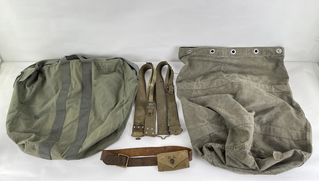 Assortment US Military Gear (1 of 12)