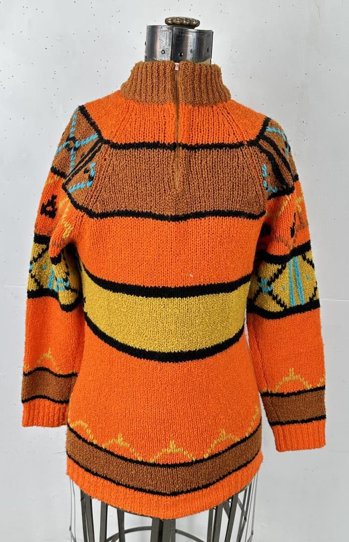 Fully Fashioned Vintage Knitted Pullover Sweater: Size Small