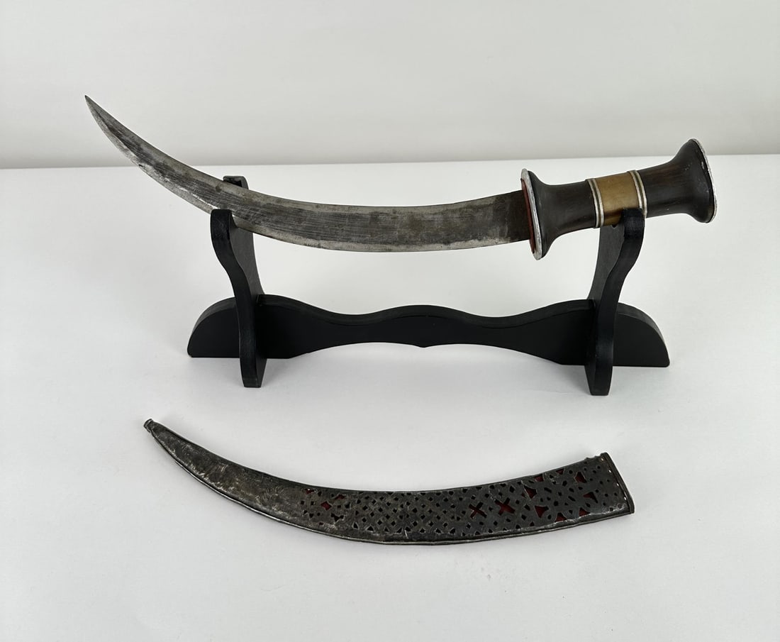 Antique Moroccan Jambiya Wootz Dagger: Dagger measures 16 1/2" long.