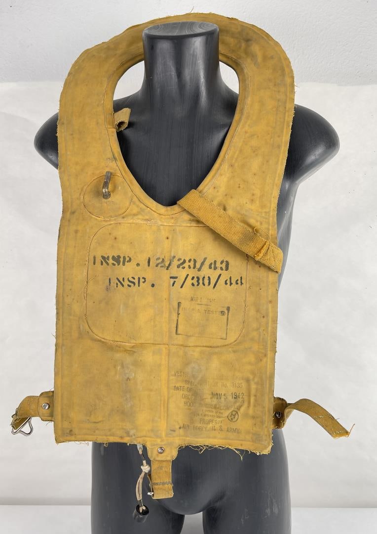 WW2 Mae West Life Vest B4: Nice example.