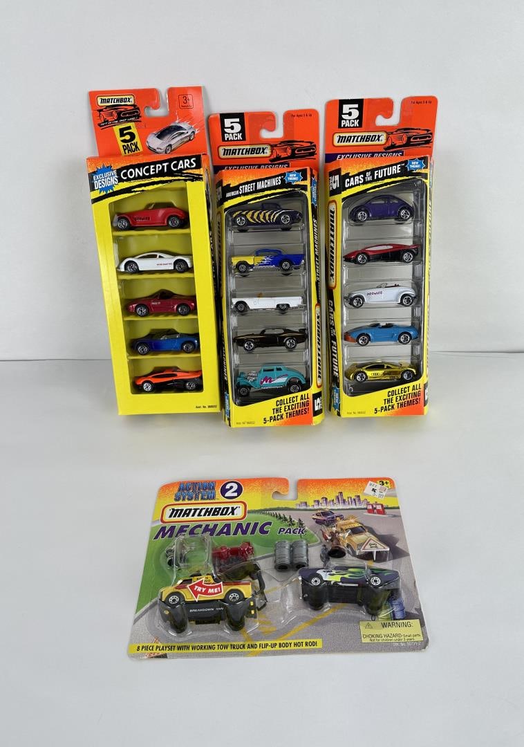 Collection of Matchbox Cars: Nice grouping