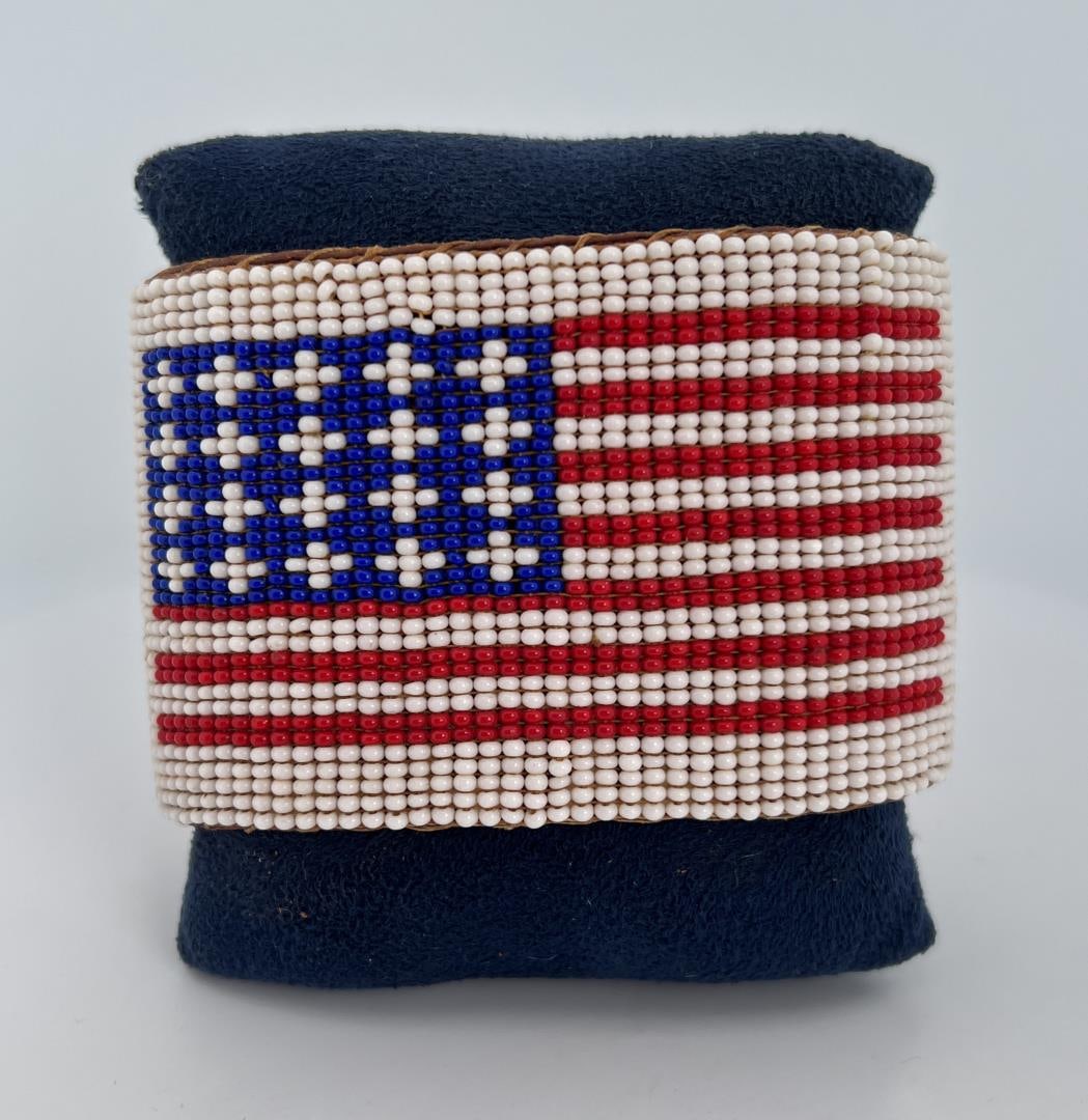 Harold Withorne Sioux Indian Beaded Wristband: Outside diameter is 3".
