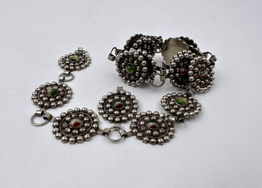 Taxco Mexico Sterling Silver Concho Belt: Nice example.