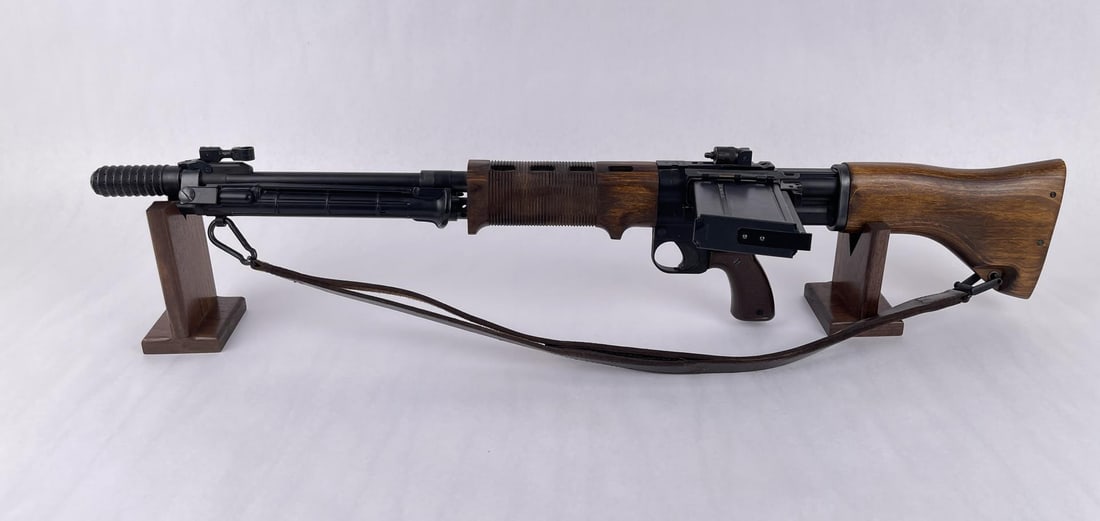Japanese FG42 Prop Gun Shoei Japan: US Sales only, We can not ship this model gun to the following US States: CALIFORNIA, ILLINOIS, NEW JERSEY, RHODE ISLAND, PENNSYLVANIA, KANSAS, CONNECTICUT, MASSACHUSETTS, WISCONSIN, MINNESOTA, NEW YO