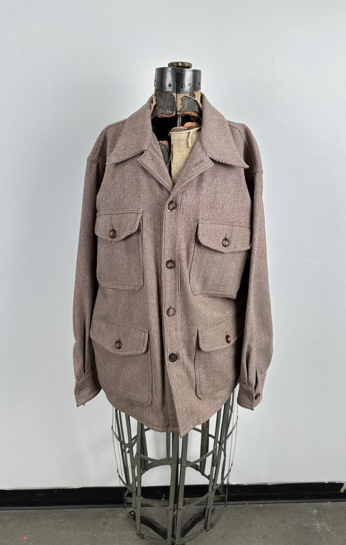 Vintage White Stag Bantamac Wool Jacket: 29 1/2" long, 21" armpit to armpit.
