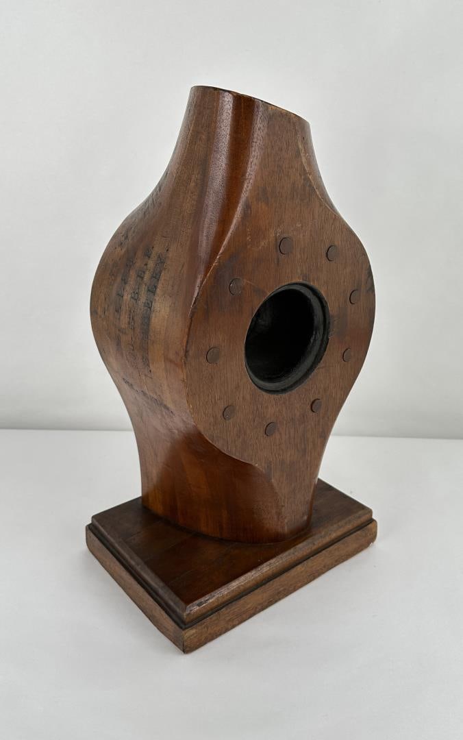 WWI WW1 British DeHaviland Bomber Propeller Hub: Laminated and well marked Siddeley Hub. 18 1/4" tall, 10" long, 7 1/2" wide.