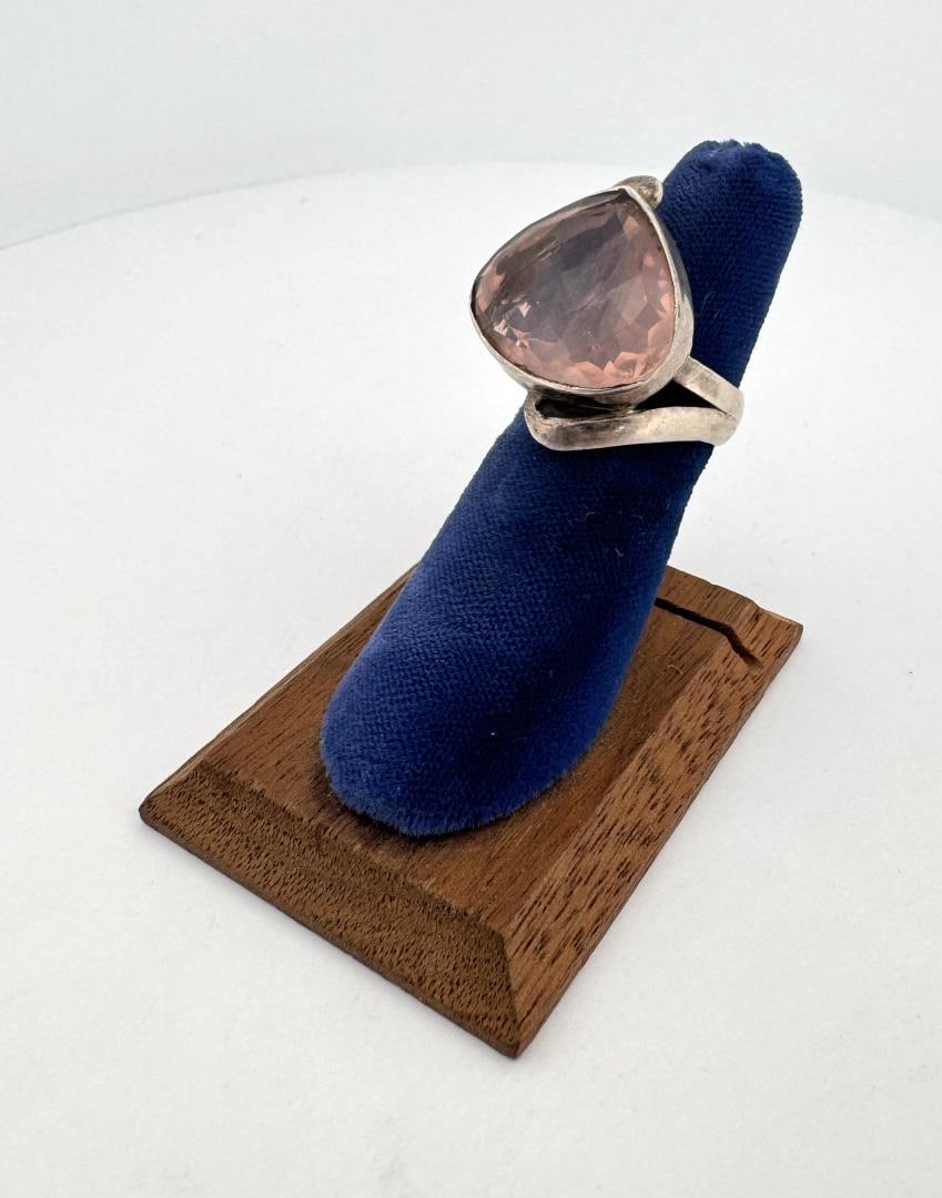 Starborn Sterling Silver Rose Quartz Ring: Size 4 1/2