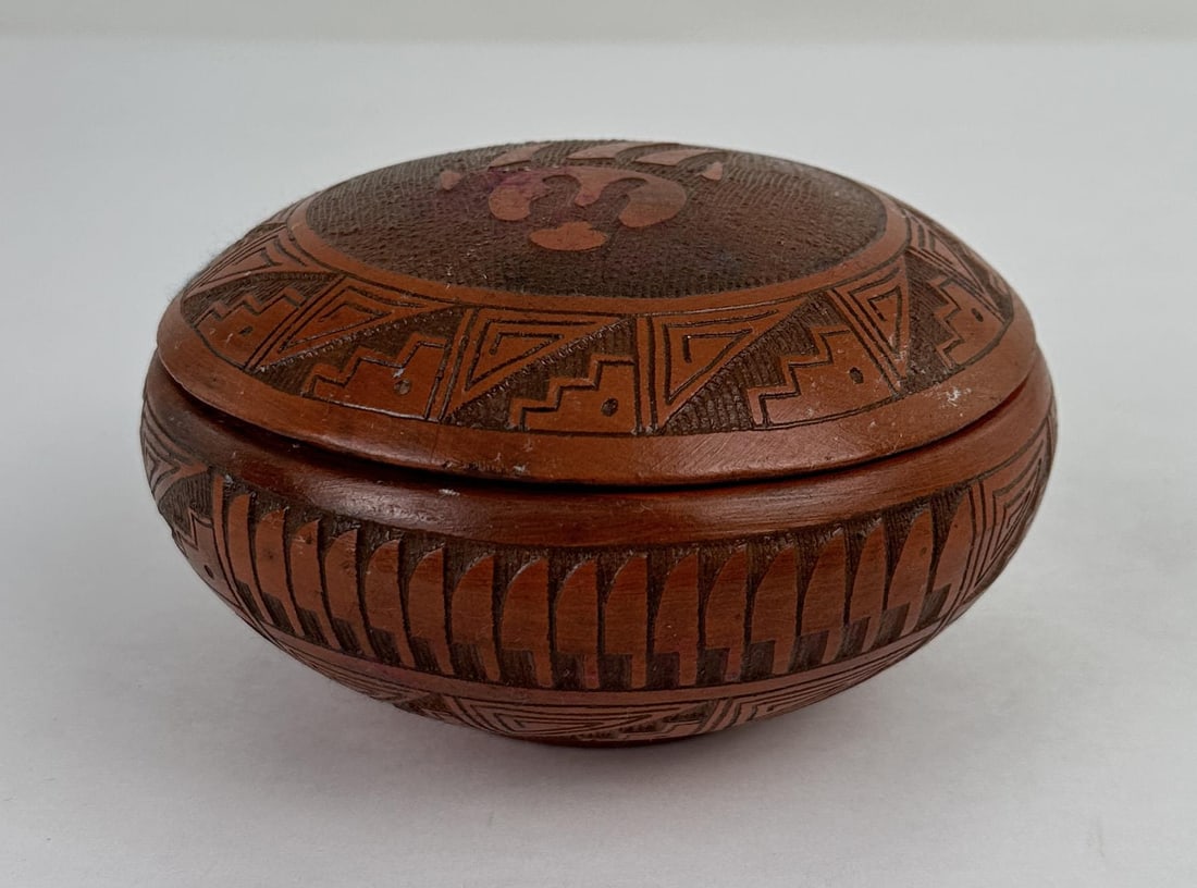 T.C. Navajo Indian Pot: 5 7/8" in diameter, 3 3/8" tall