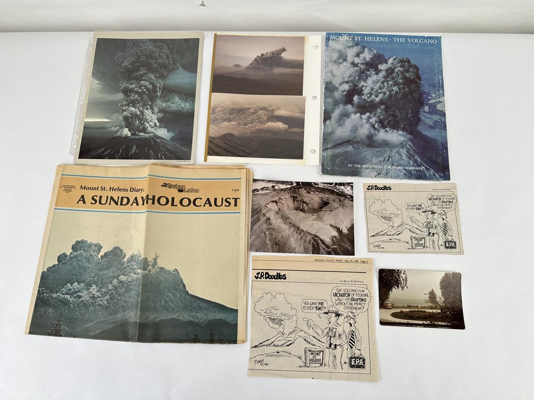 Mount St. Helens Volcano Ephemera and Photos: Nice grouping