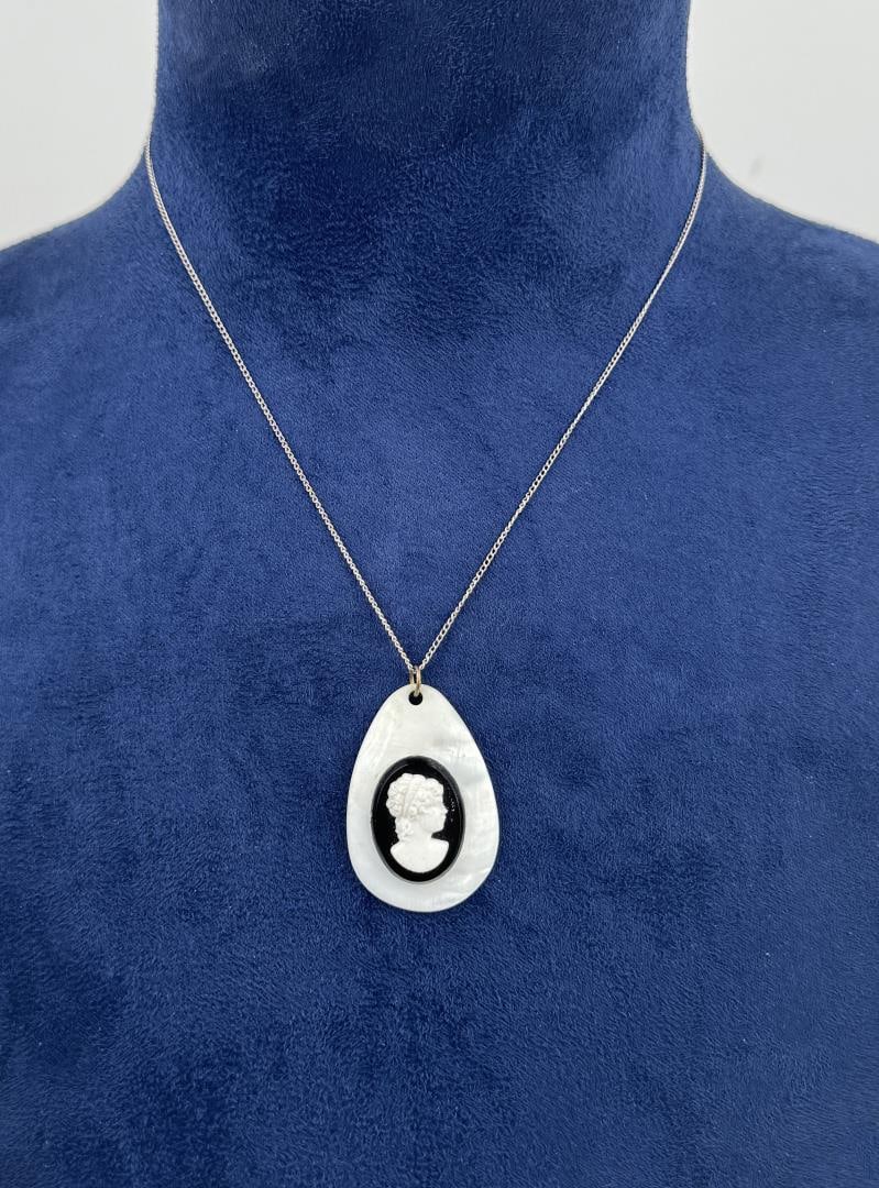 Sterling Silver Cameo Necklace: 10 3/8" long.
