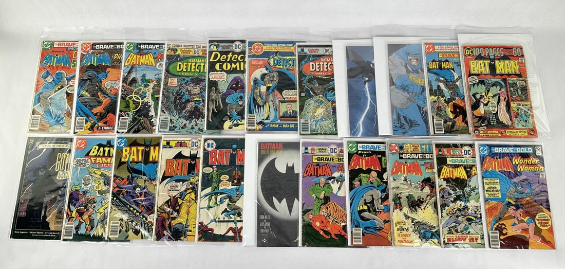Collection Of Batman Comic Books: 21 issues.