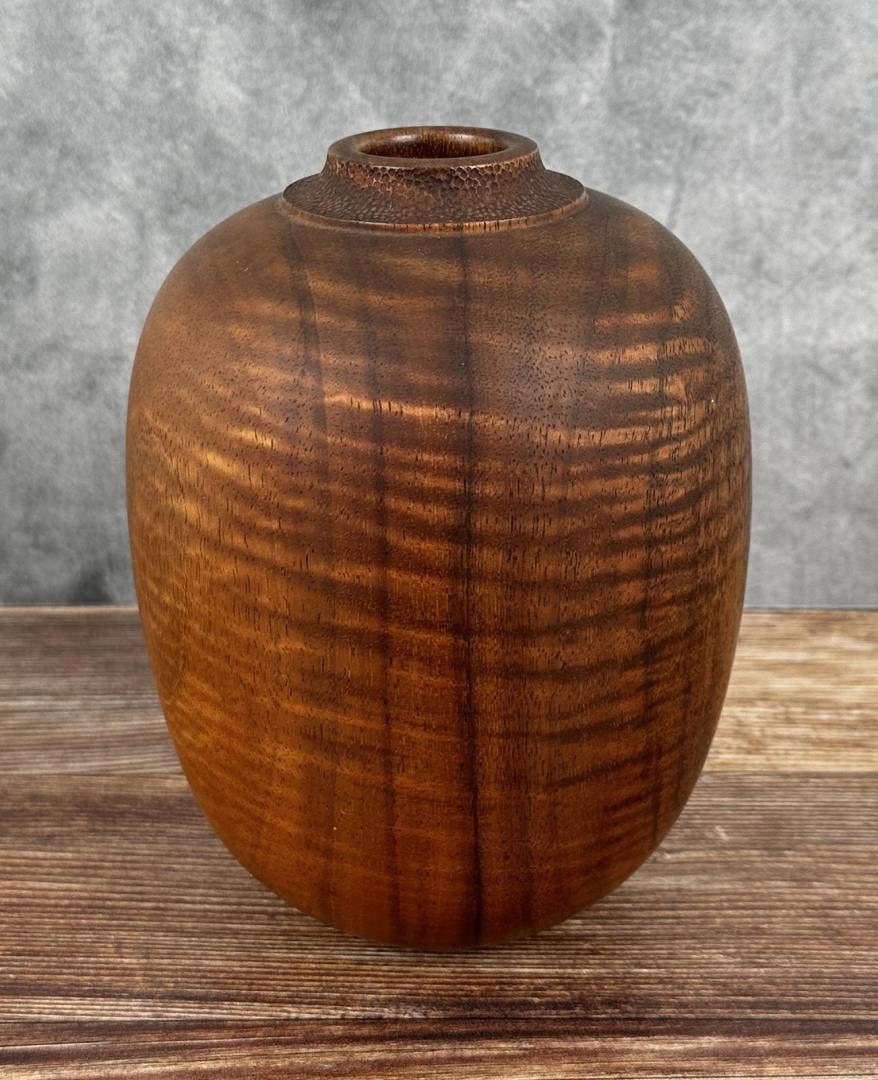 Michael Lee Hawaii Carved Koa Wood Vase Auction
