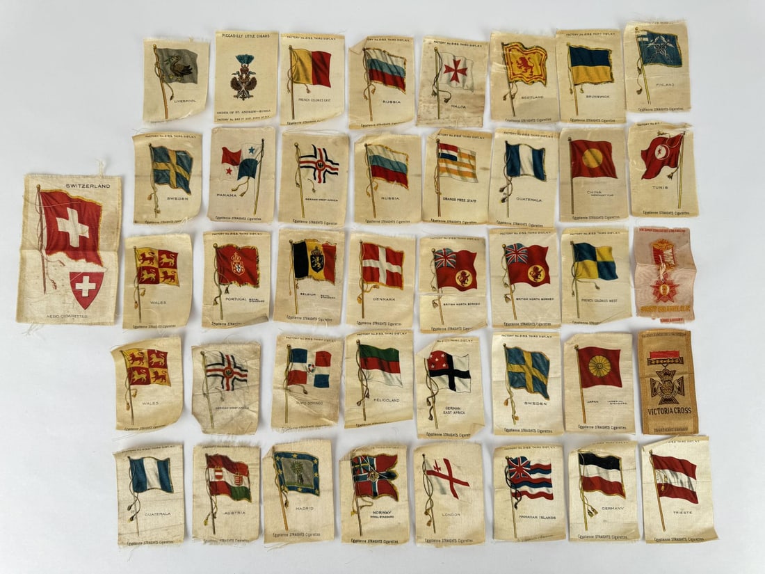 Flags of the World Tobacco Silks Inserts: Nice grouping.