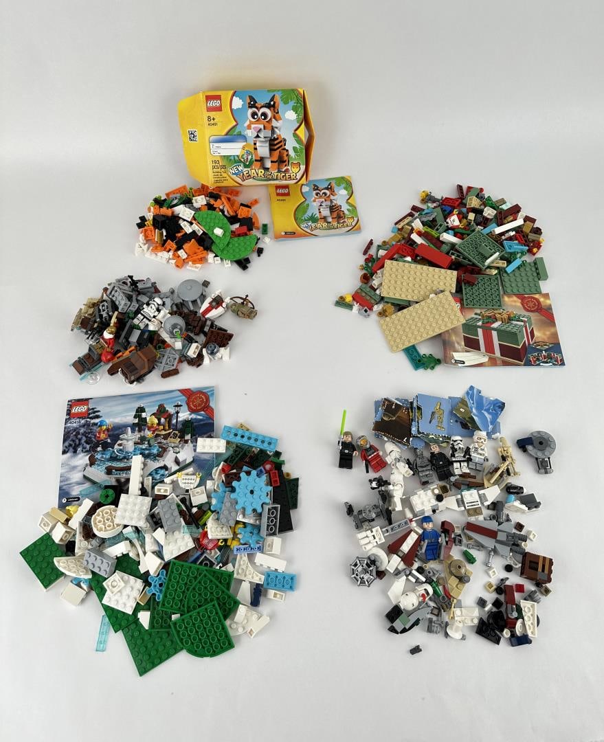 Lego Holiday Sets & Instructions: 5 total. Set numbers 75097, 75146, 40292, 40416, 40491