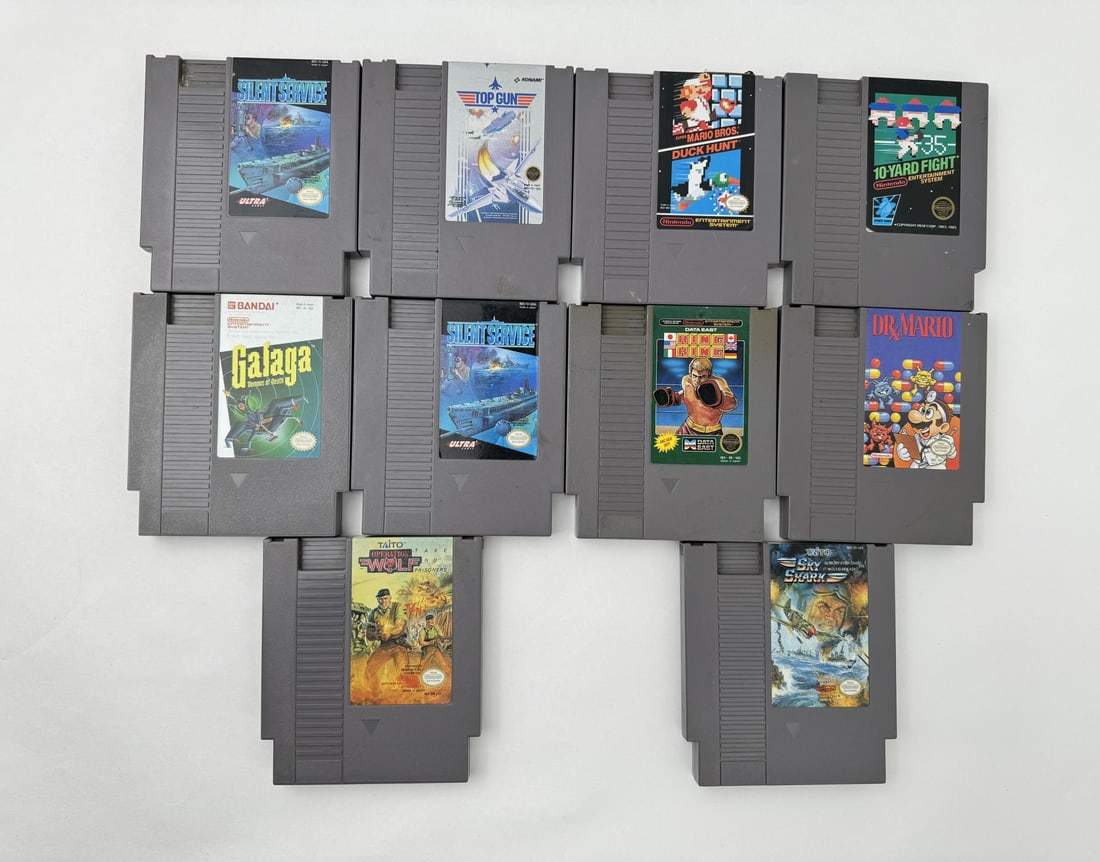 Nintendo NES Video Game Bundle: Nice grouping. 10 total.