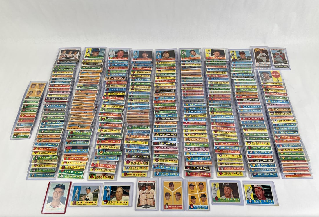 Large Collection Of 1960 Topps Baseball Cards (1 of 10)