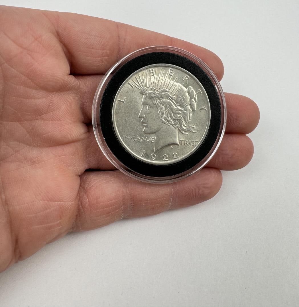 1922 P Silver Peace Dollar (1 of 3)