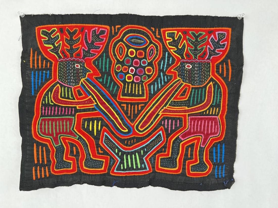Antique Kuna Mola Cloth Panel (1 of 3)