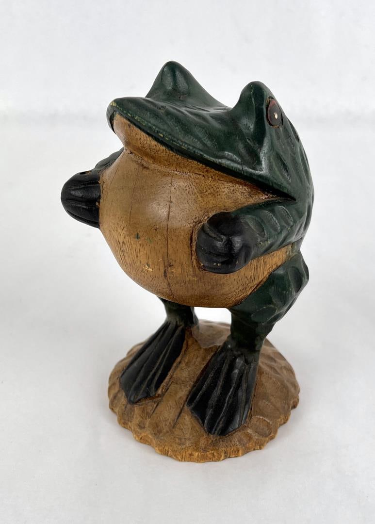 Carved Wood Frog (1 of 6)