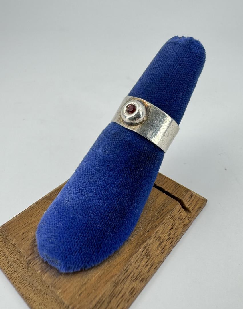 Mid Century Sterling Silver Garnet Ring: Size 7 1/2.