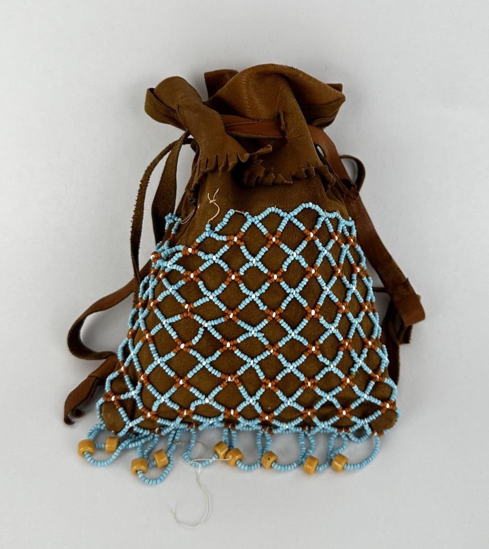 Native American Indian Beaded Leather Bag (1 of 4)