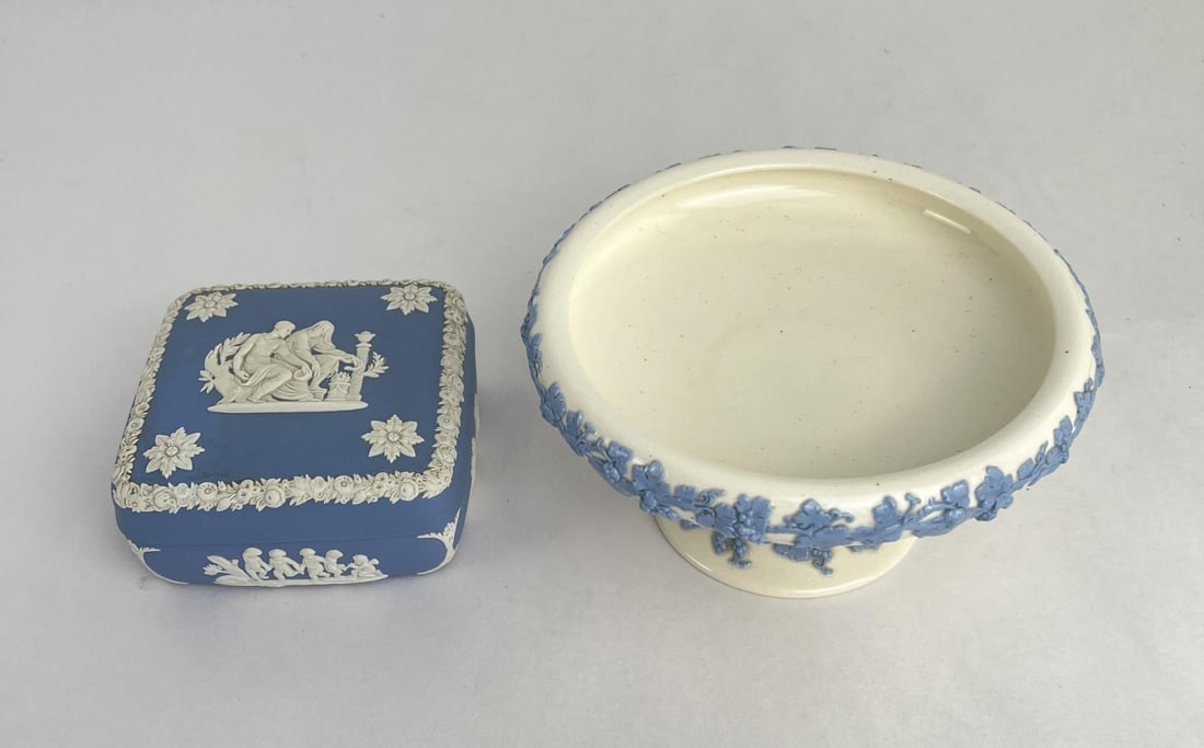 Wedgwood Jasperware & Queens Ware Pieces: Jasperware covered dish and Queens Ware footed dish.
