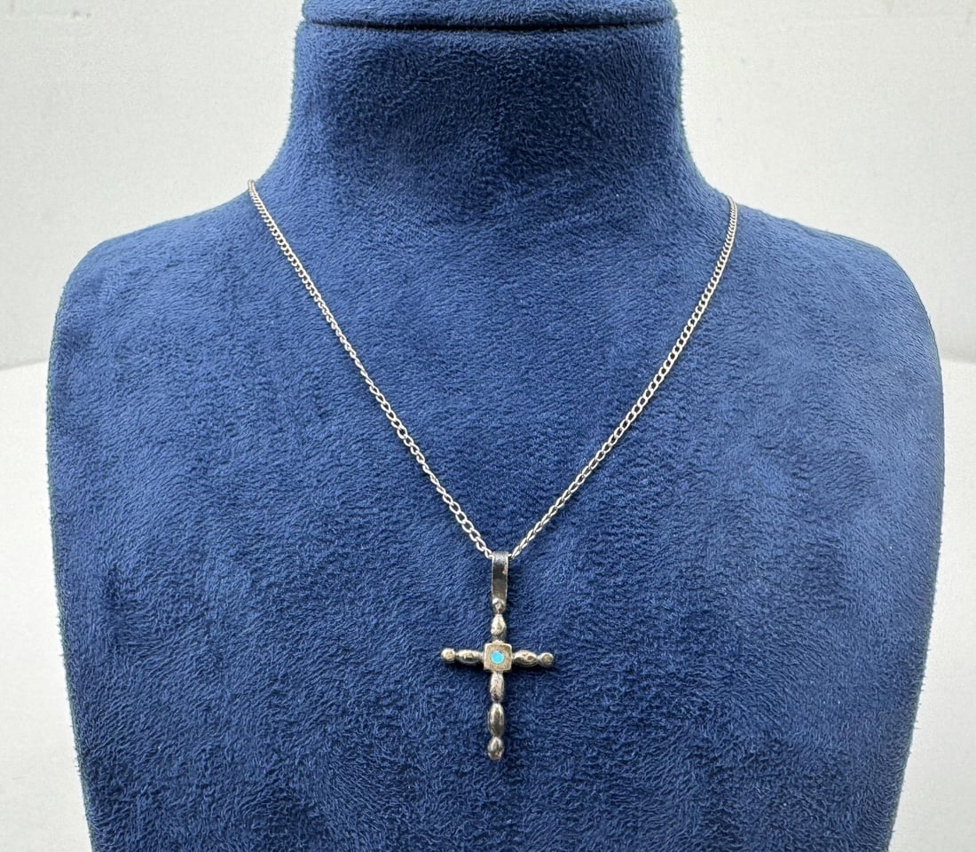 Navajo Sterling Silver Cross Necklace (1 of 3)
