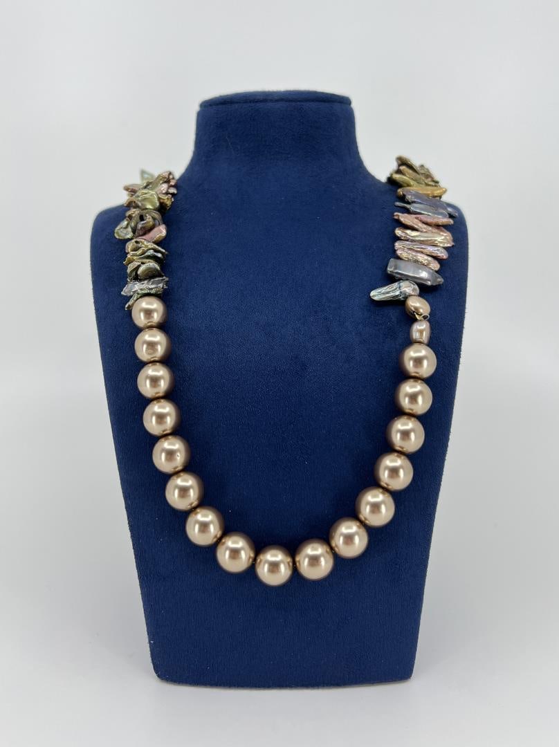 Freshwater Tahitian Pearl Necklace: 15 1/2" long.