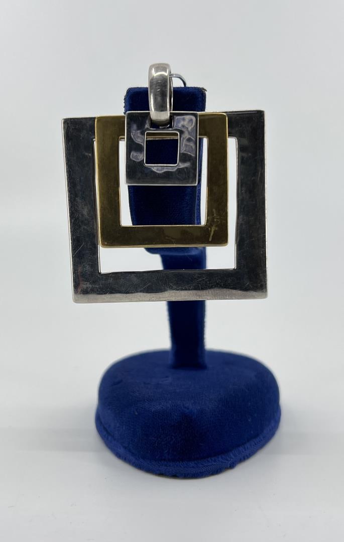 RLM Robert Lee Morris Sterling Silver Pendant: 1 3/4" diameter. 16.41 grams.