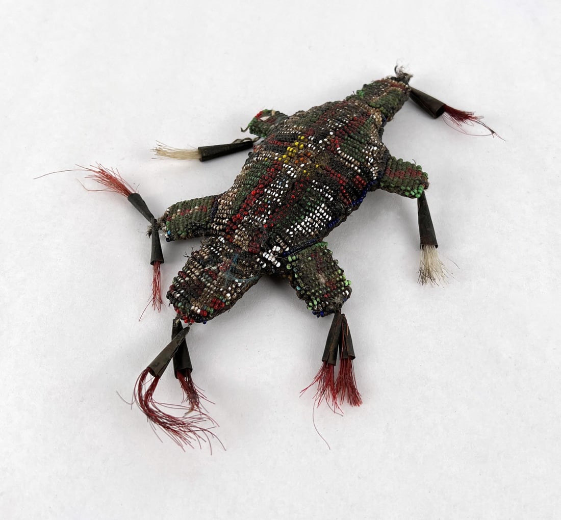 Native American Indian Beaded Lizard Fetish (1 of 5)