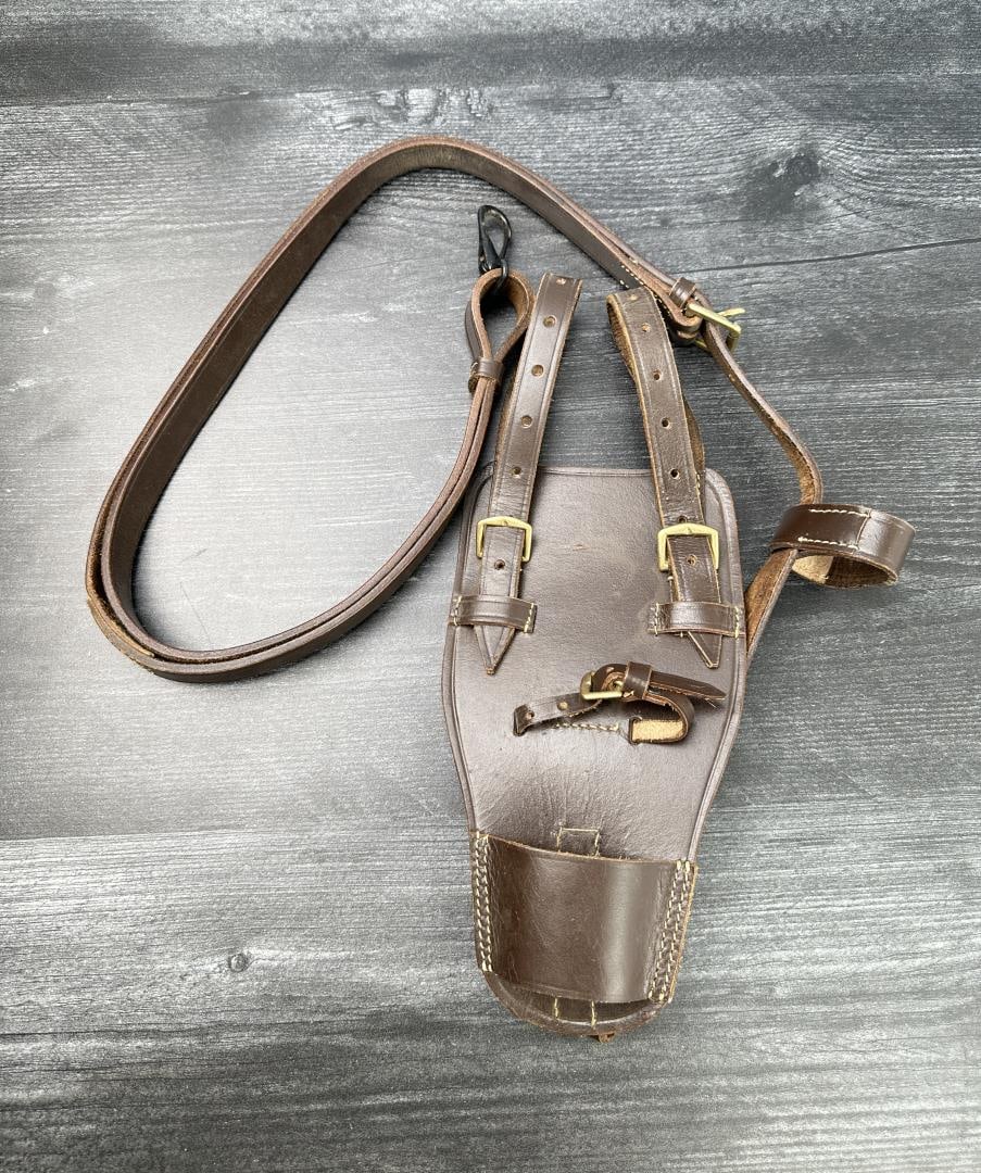1913 US Cavalry Officers Patton Sword Carrier: Reproduction.