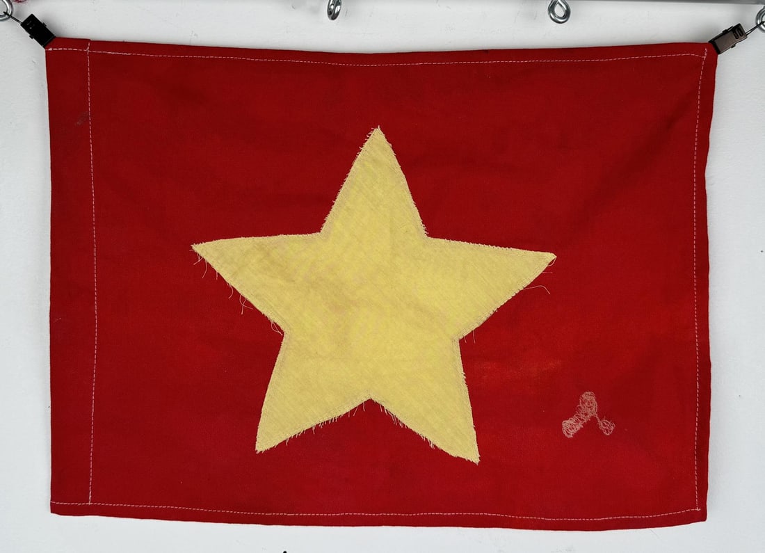 Vietnam War NVA Viet Cong Flag: 11 1/2" by 15 1/4". GI bring back.