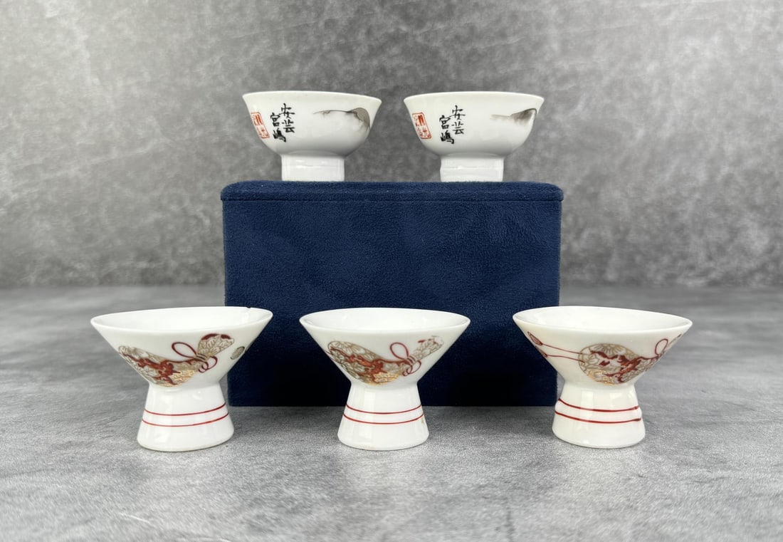 Japanese Tea Sake Porcelain Cups: Nice grouping