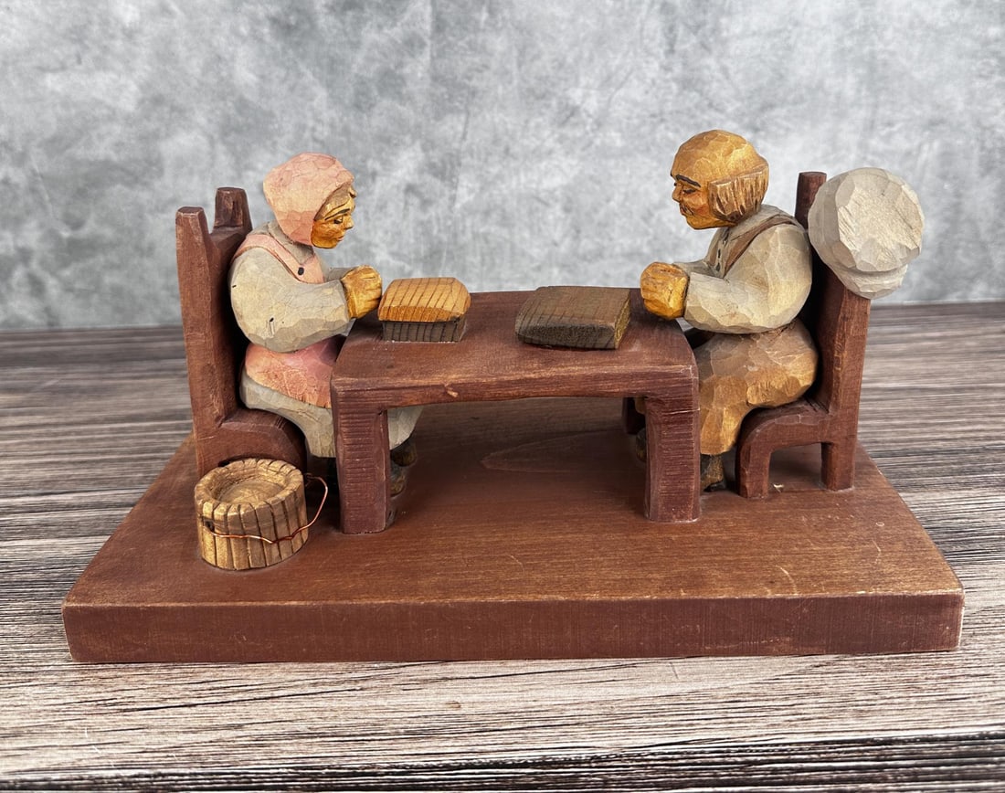 Hannah Williams Menominee Michigan Carving: 10 3/8" by 5 5/8" by 5 1/2".