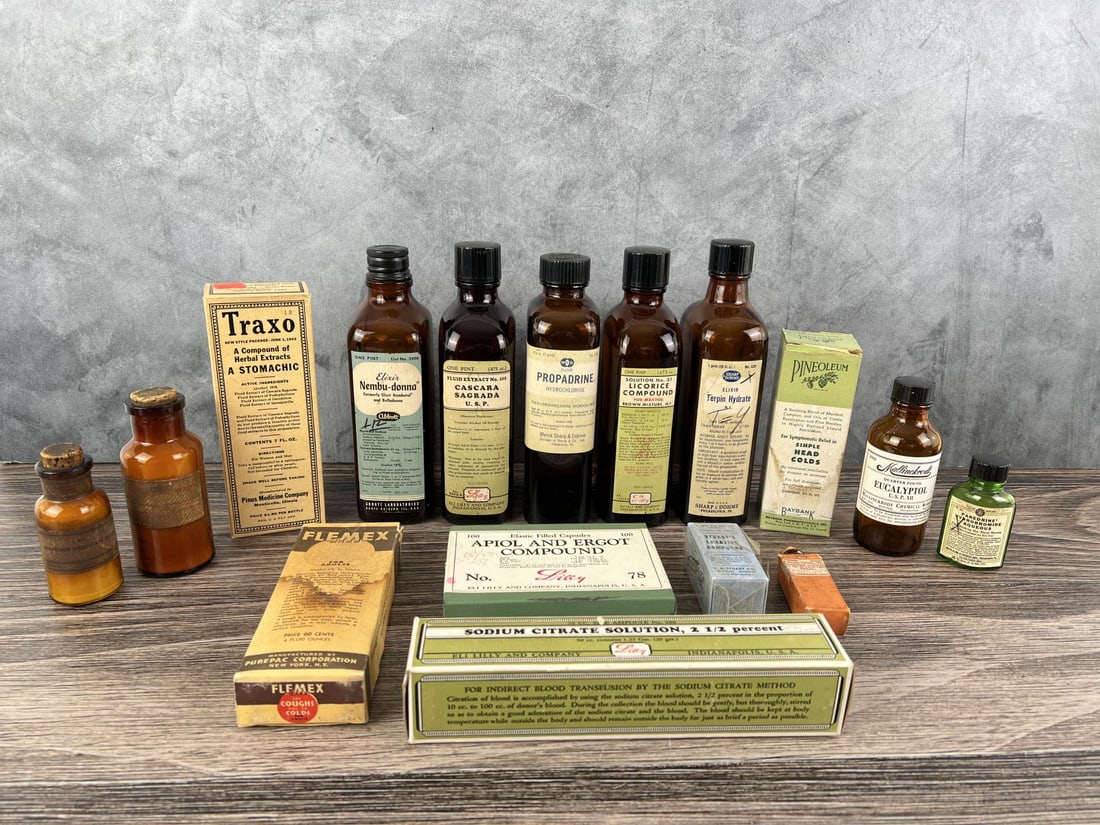 Antique Pharmacy Apothecary Bottles (1 of 6)