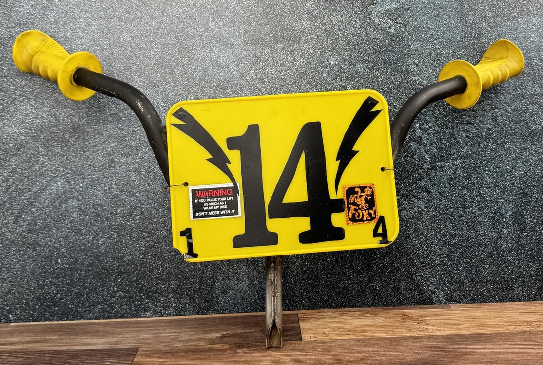 Vintage BMX Handlebars Oakley 3 Grips (1 of 7)