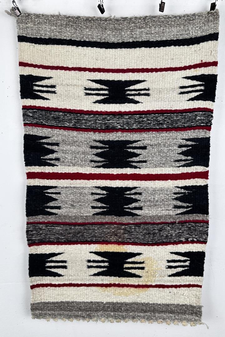 Navajo Indian Saddle Blanket Rug: 18" by 31"