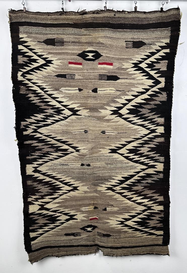Navajo Indian Blanket Rug Teec Nos Pos: 31" by 50 1/4"