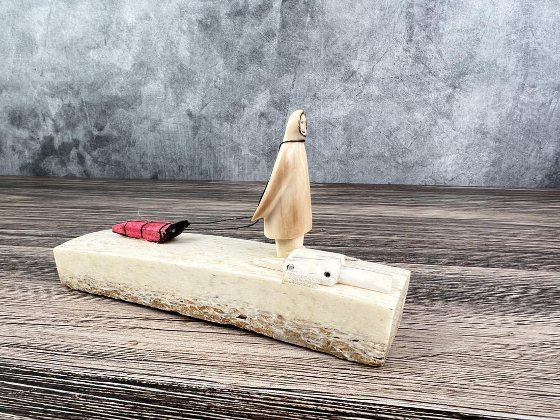 Alaskan Eskimo Inuit Carved Seal Hunter (1 of 8)